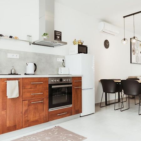Major11 Apartman - Zsolnay Negyed Pécs Exterior foto