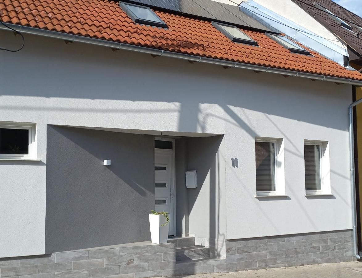 Major11 Apartman - Zsolnay Negyed Pécs Exterior foto