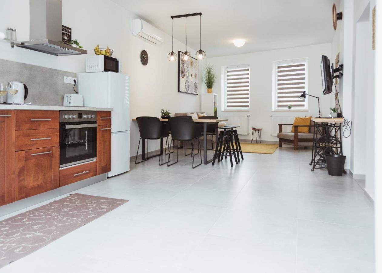 Major11 Apartman - Zsolnay Negyed Pécs Exterior foto